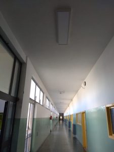 Plafoniere LED corridoio istituto superiore Aniene